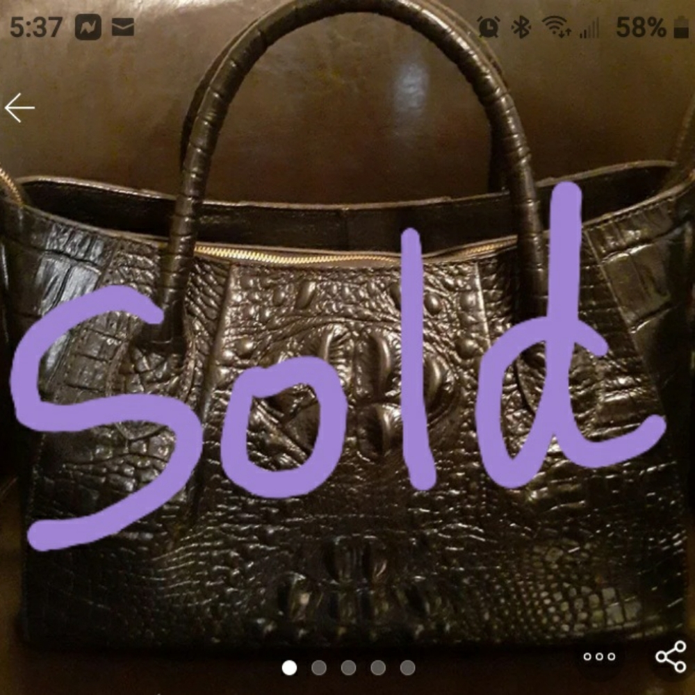 Pijushi Black Leather Handbag